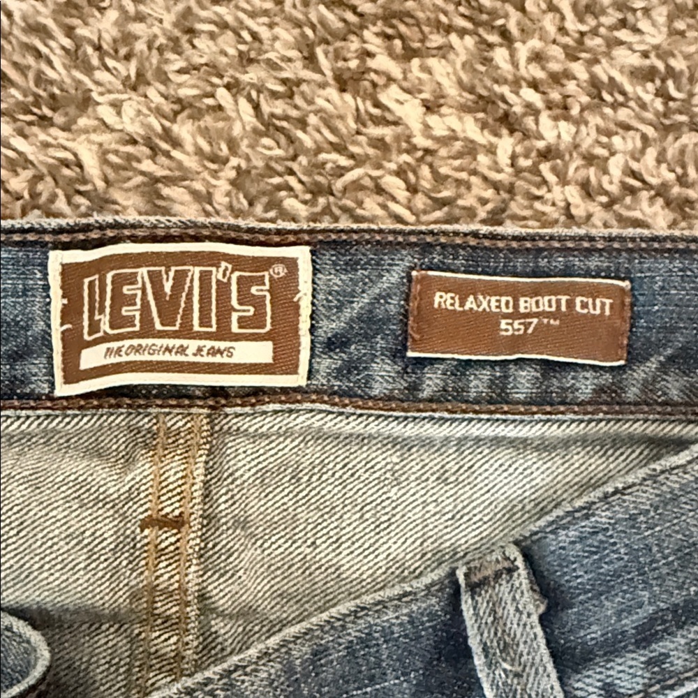 Levi's Men's Light Blue Bootcut Jeans - Picture 4 of 5